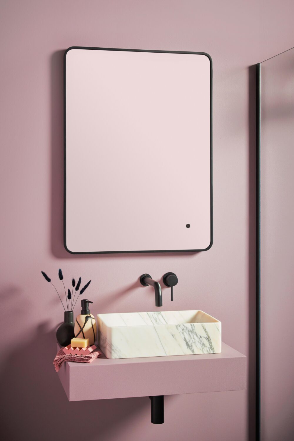 Scudo Alfie Soft Edge LED Mirror Black 500×700